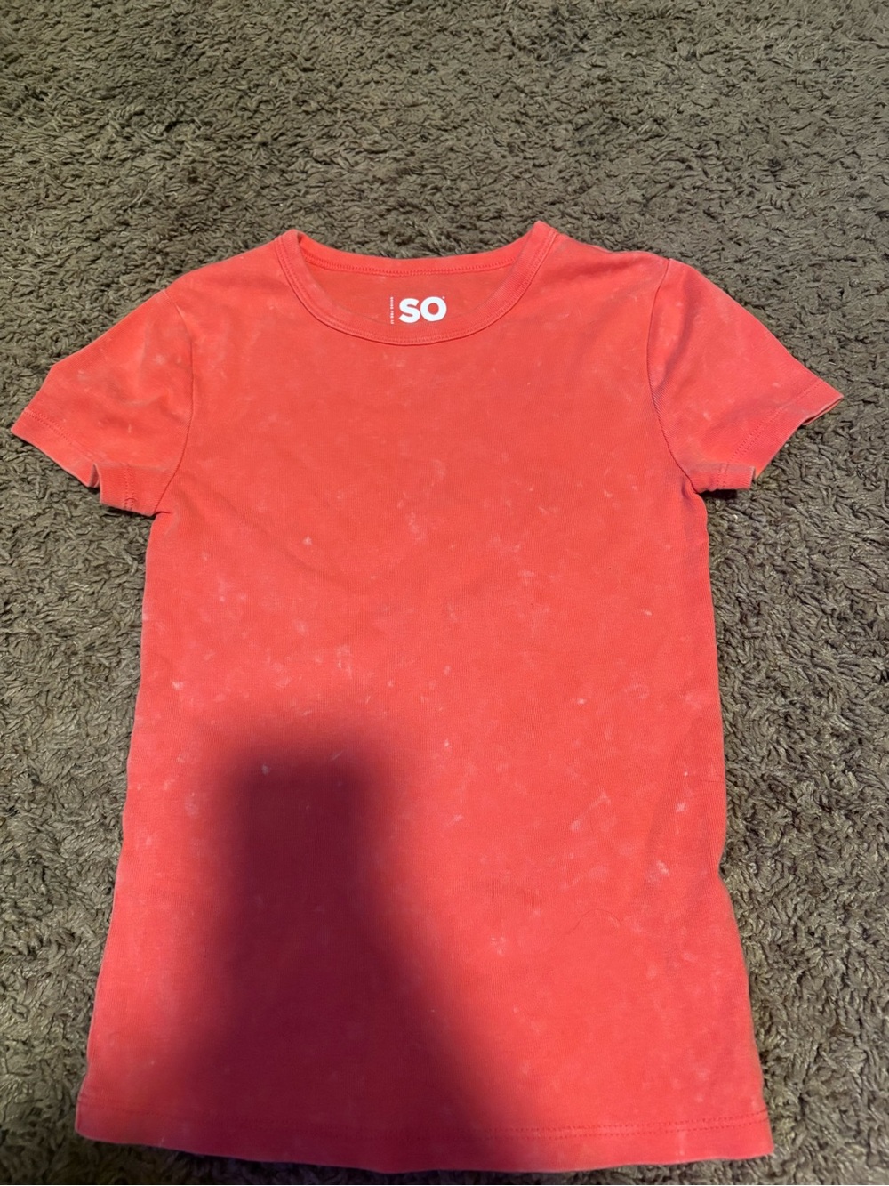 SO Short Sleeve T‑Shirt in Coral Red